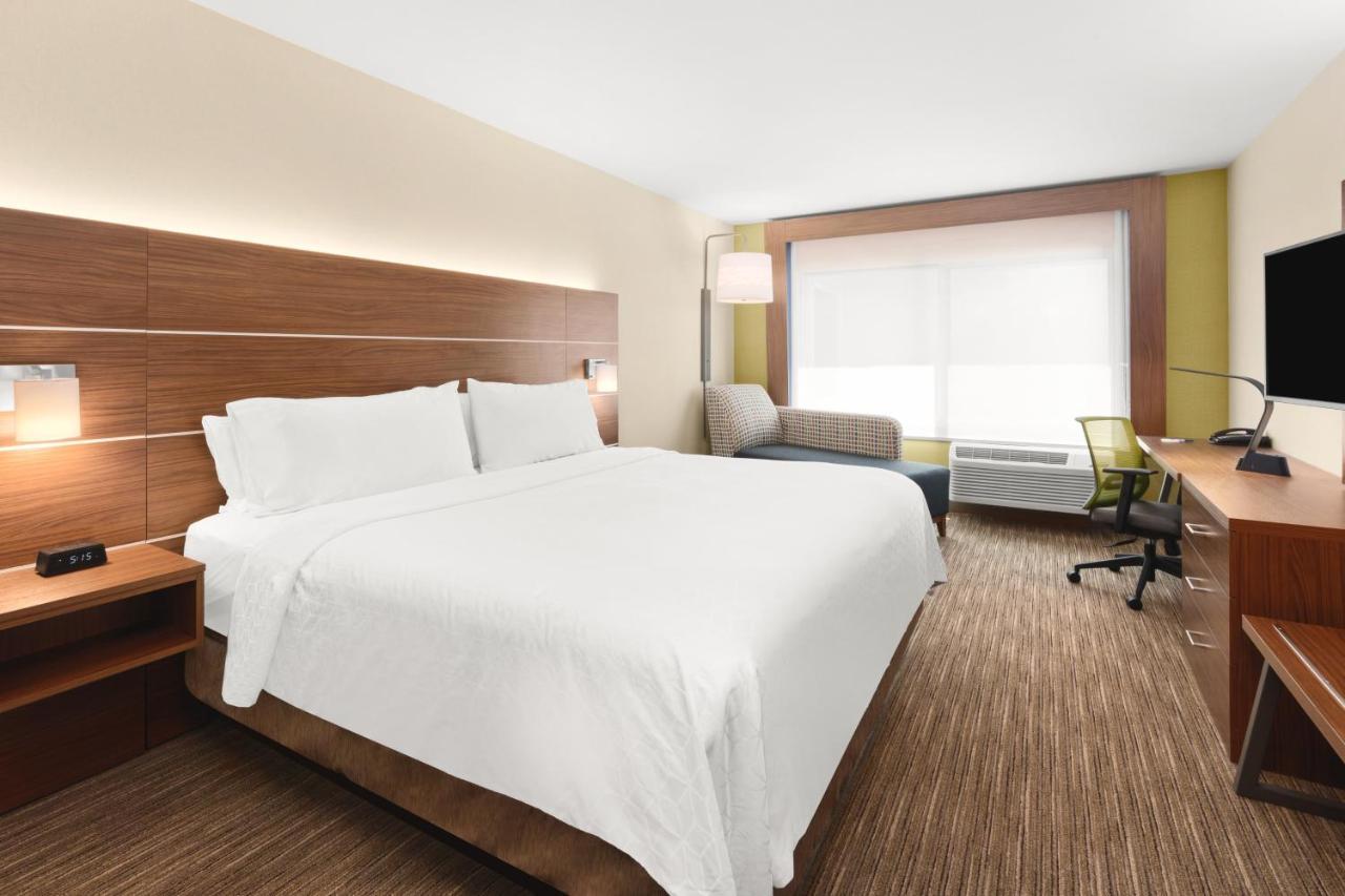 Holiday Inn Express & Suites - Suisun City By Ihg Bagian luar foto
